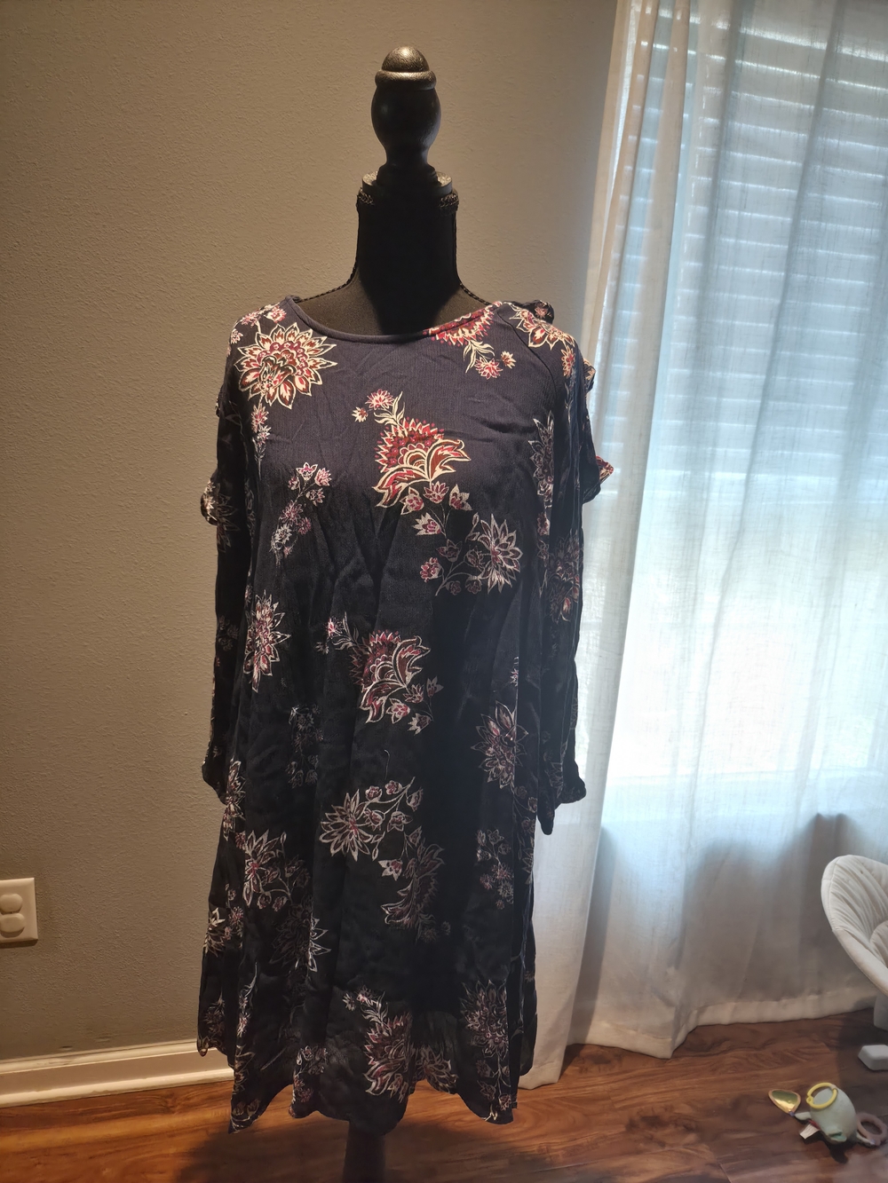 Old Navy Navy Floral Long Sleeve Dress